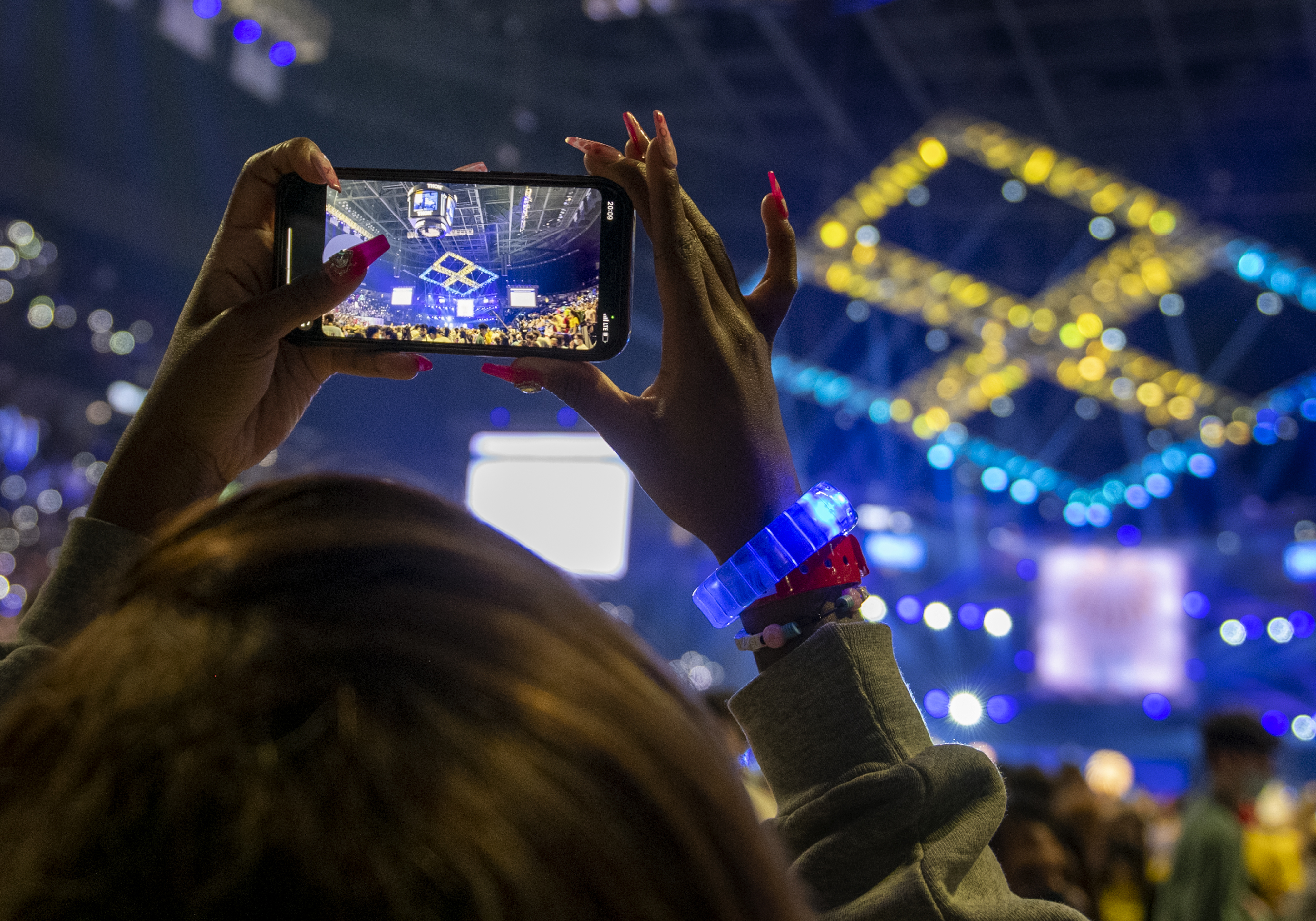 cell phone view of THON 2022