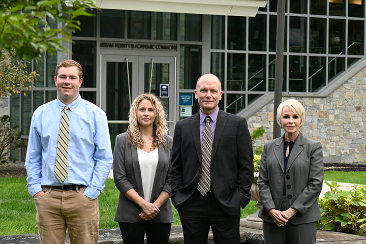 Group of researchers who will present their findings