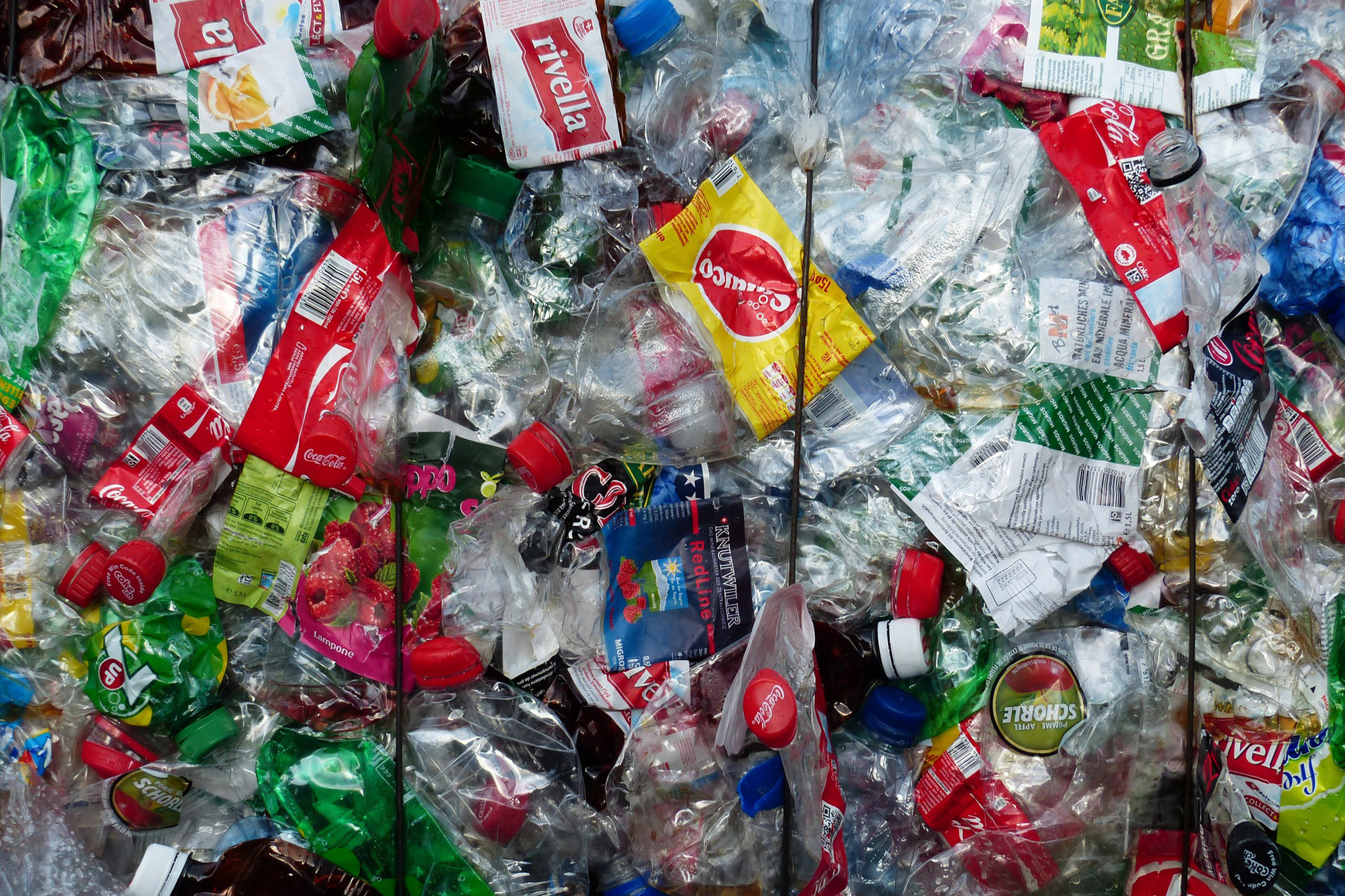 A load of mixed plastic waste 