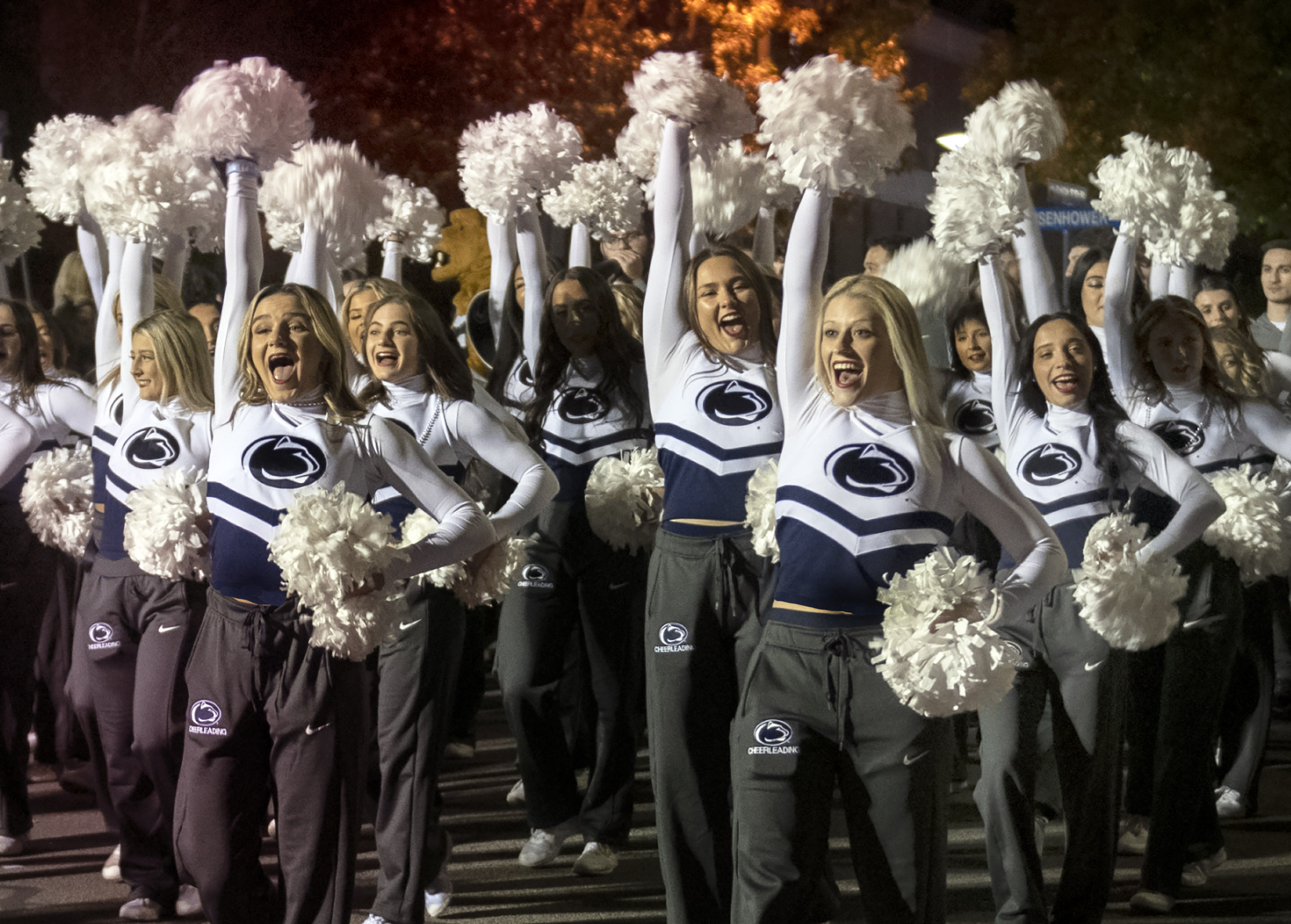 Cheerleaders at Homecoming Parade