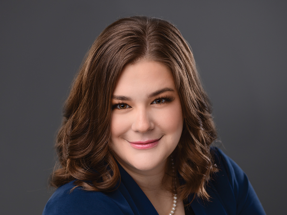 photo portrait of smiling woman 