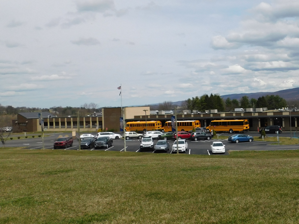 The outside of the FCCTI campus building