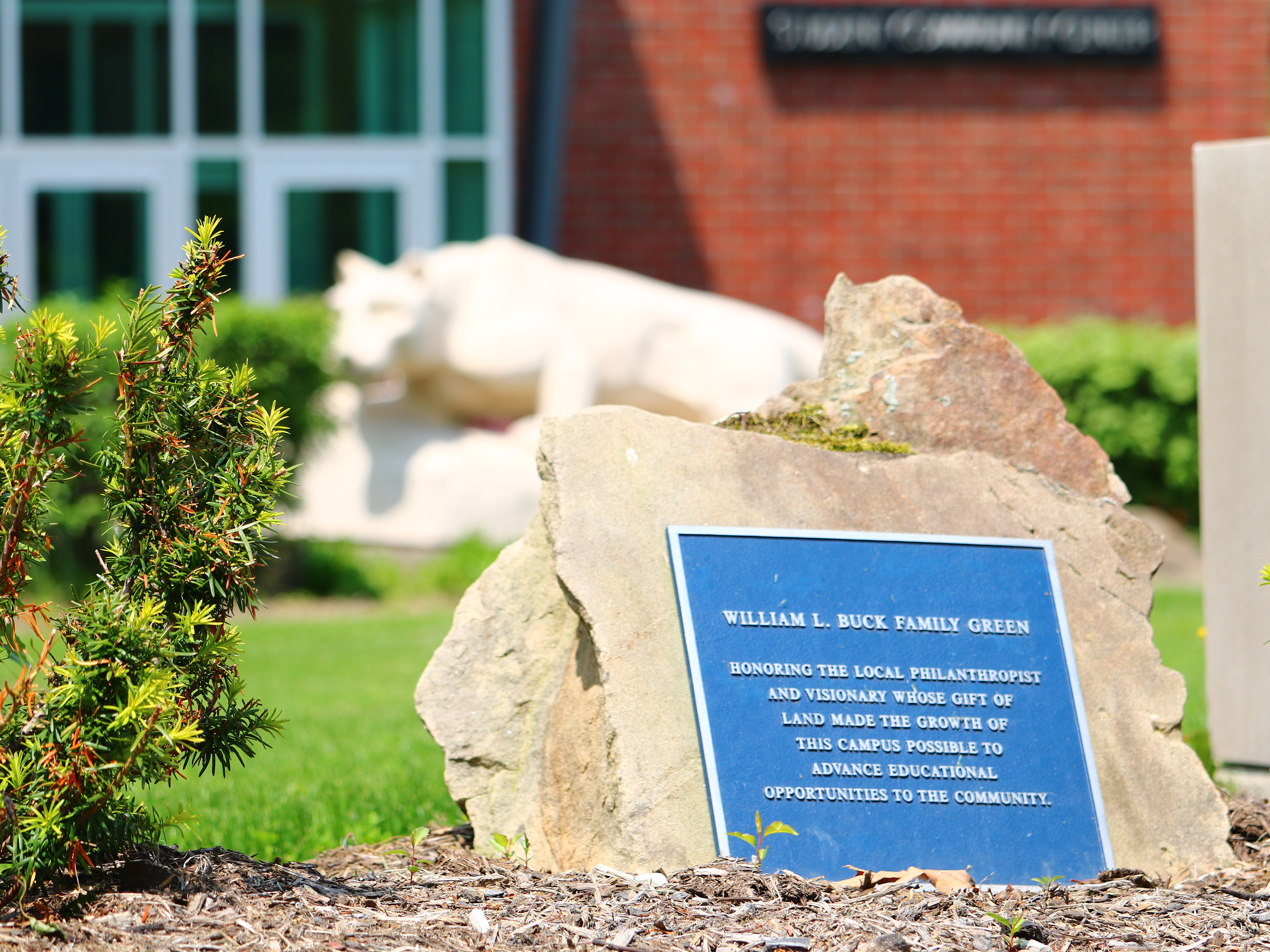 dedication plaque acknowledging benefactor 