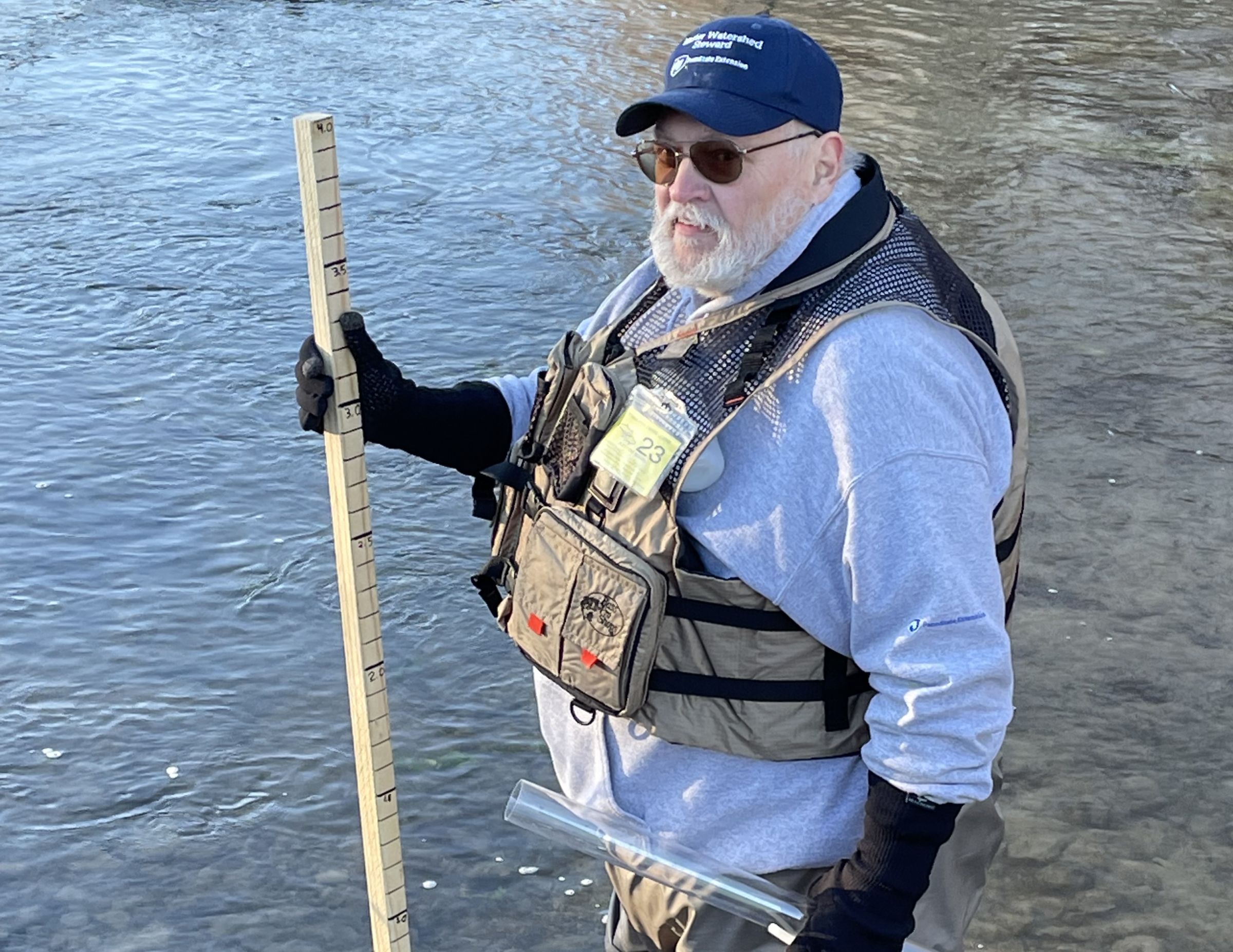 Master Watershed Steward volunteer Don Horn stage testing