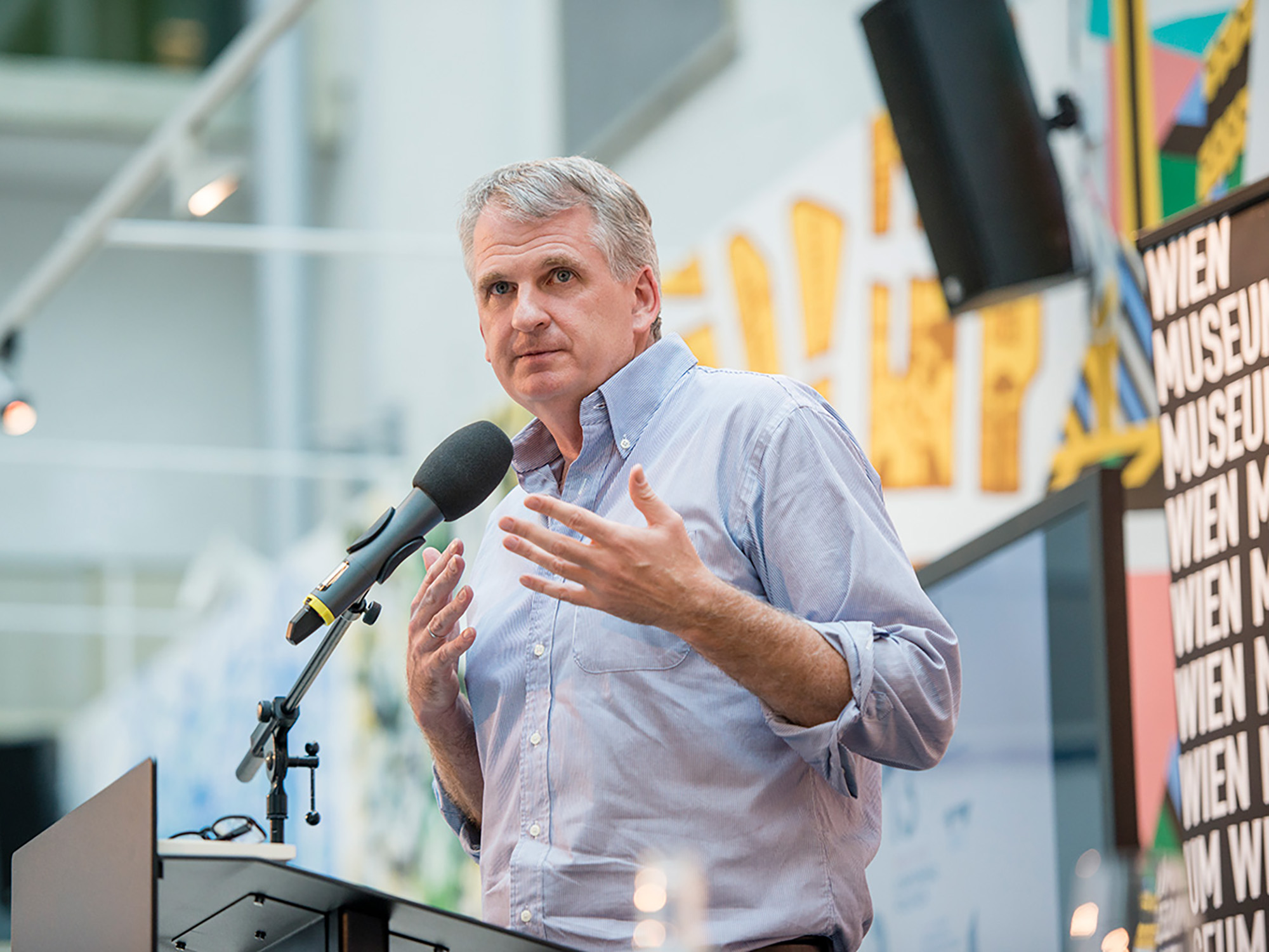 timothy snyder speaking from a lectern