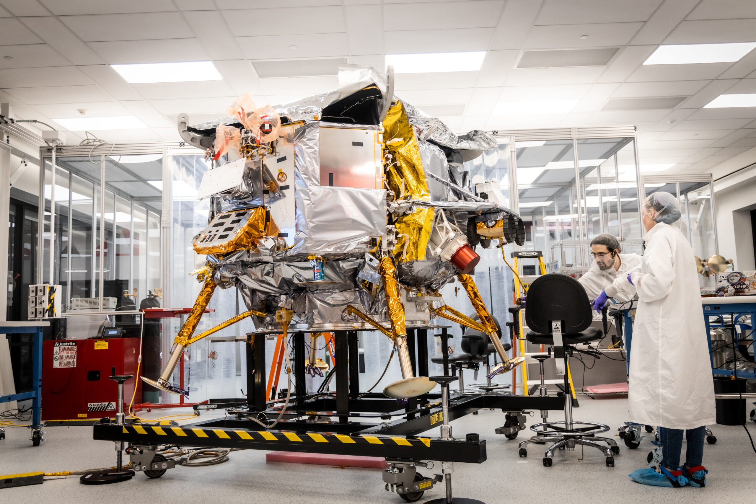 Lunar Lander in the lab