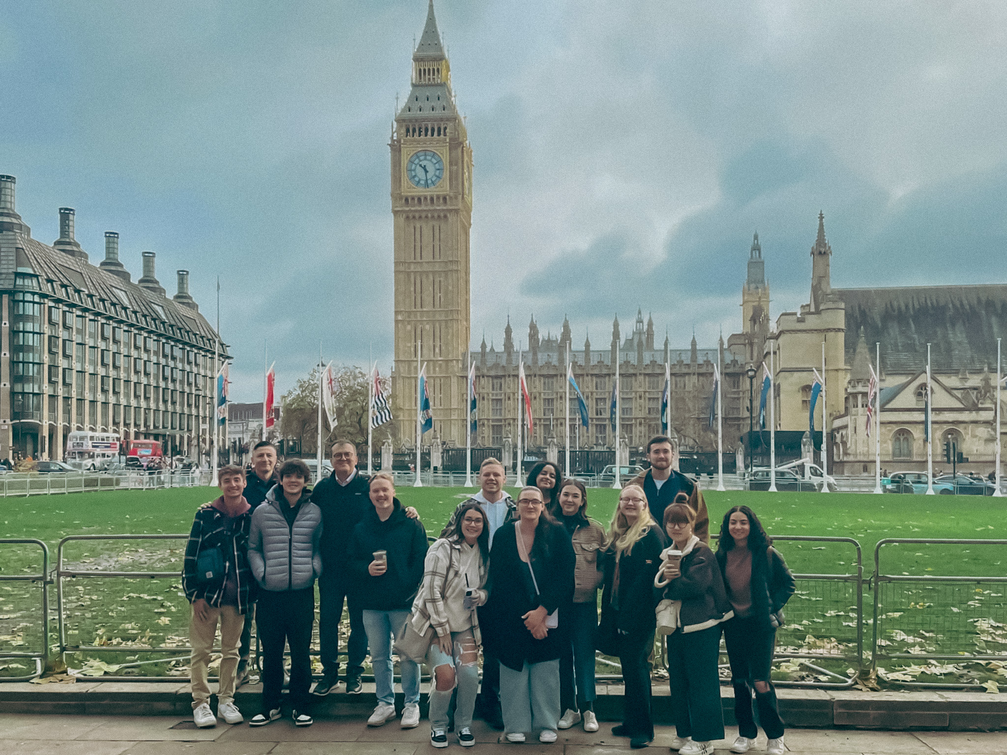 CRIMJ 499 students standing in front of London's Big Ben