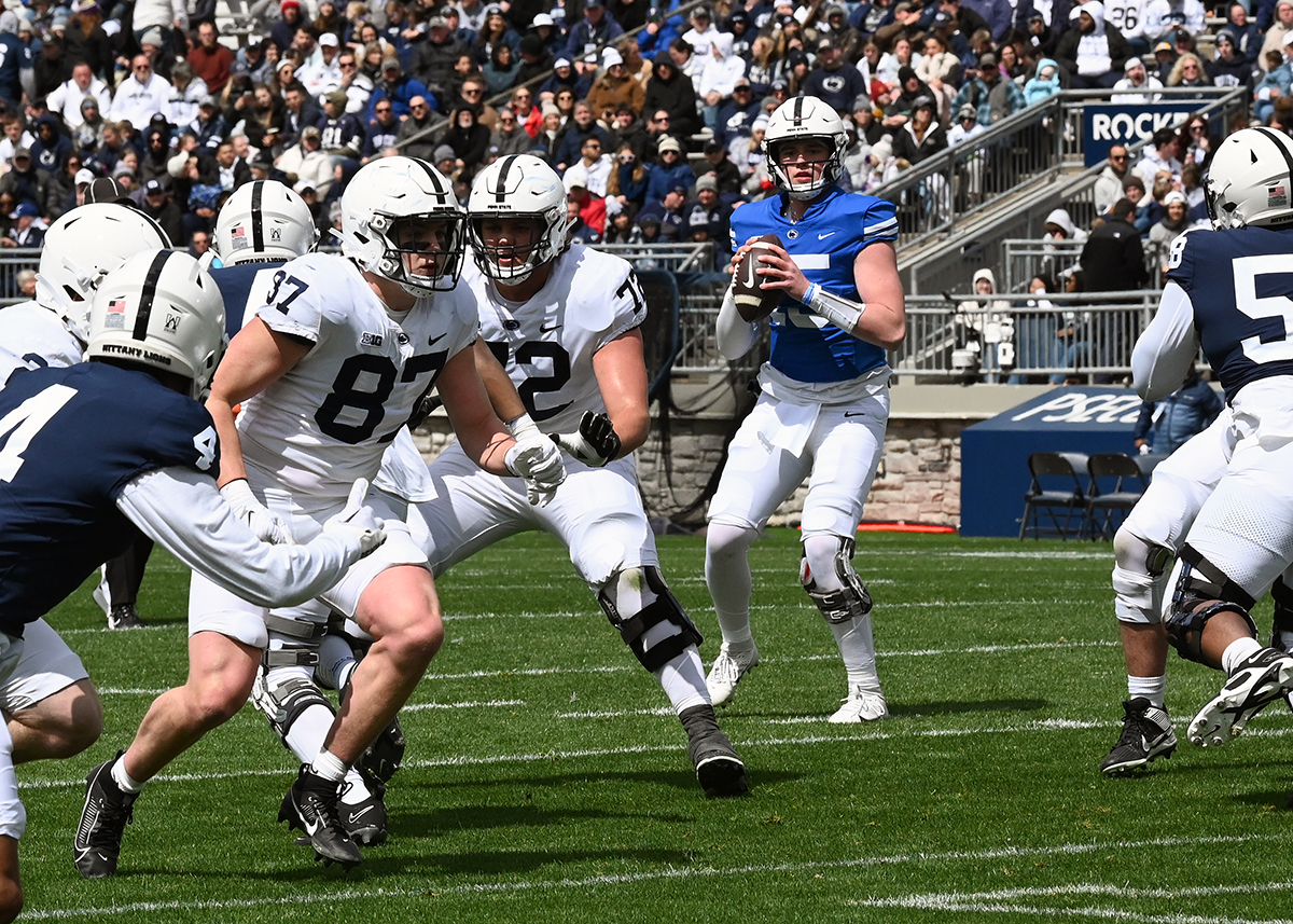 Quarterback looks for tight end