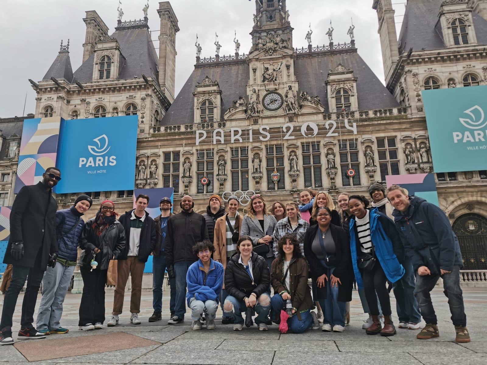 Students at Hôtel de Ville