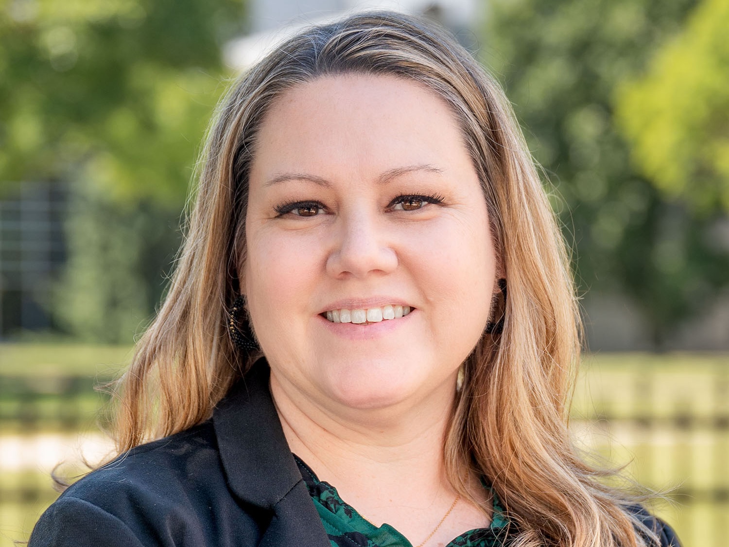 A headshot image of Kate Hummel