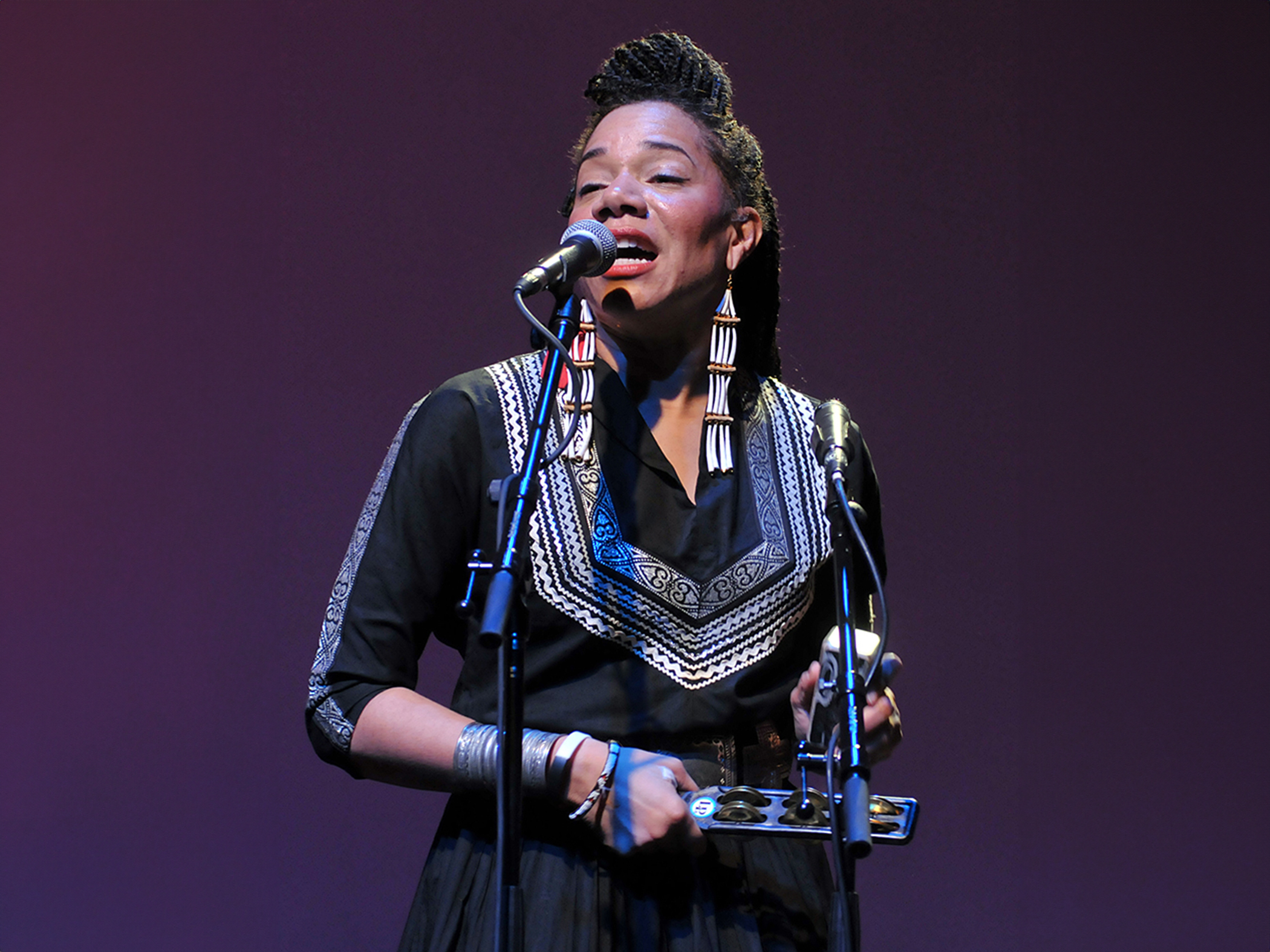 Martha Redbone singing on stage