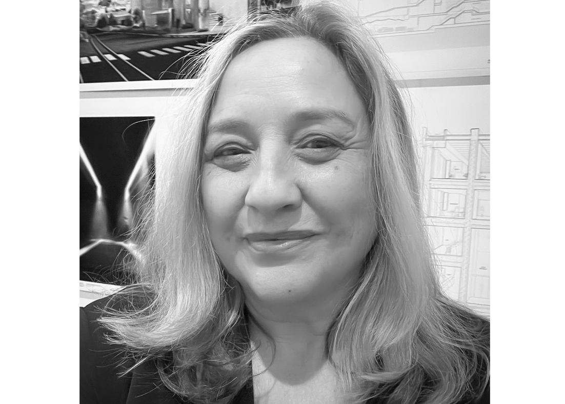 Black and white photo of Luisa Caldas. 