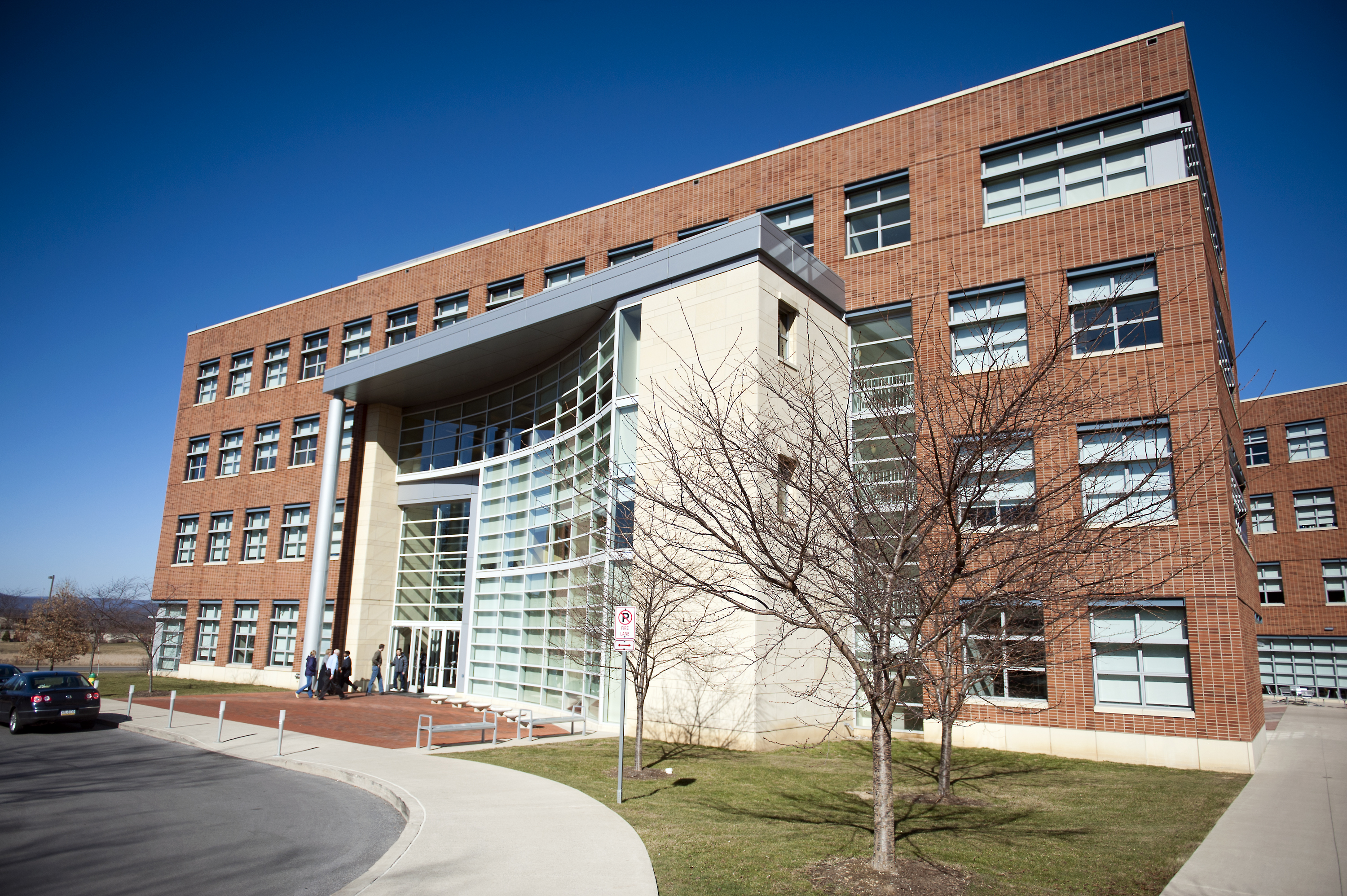 Bloomberg Businessweek ranks Smeal MBA Program No. 2 in return on  investment | Penn State University