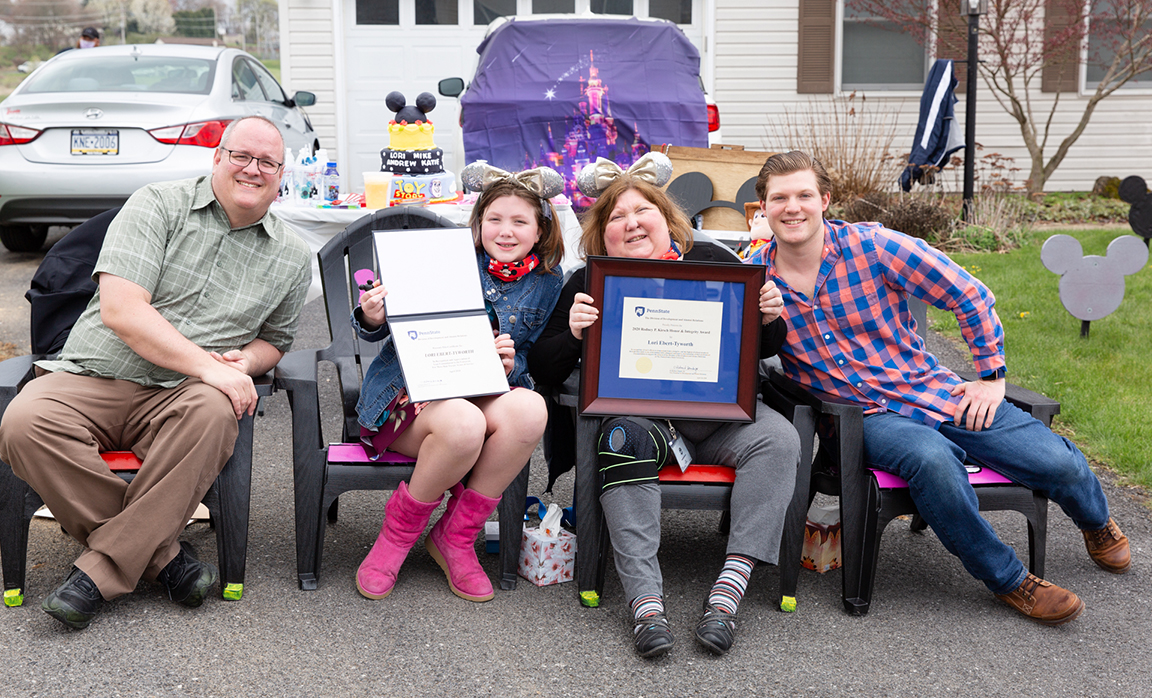 Lori Ebert-Tyworth and her family