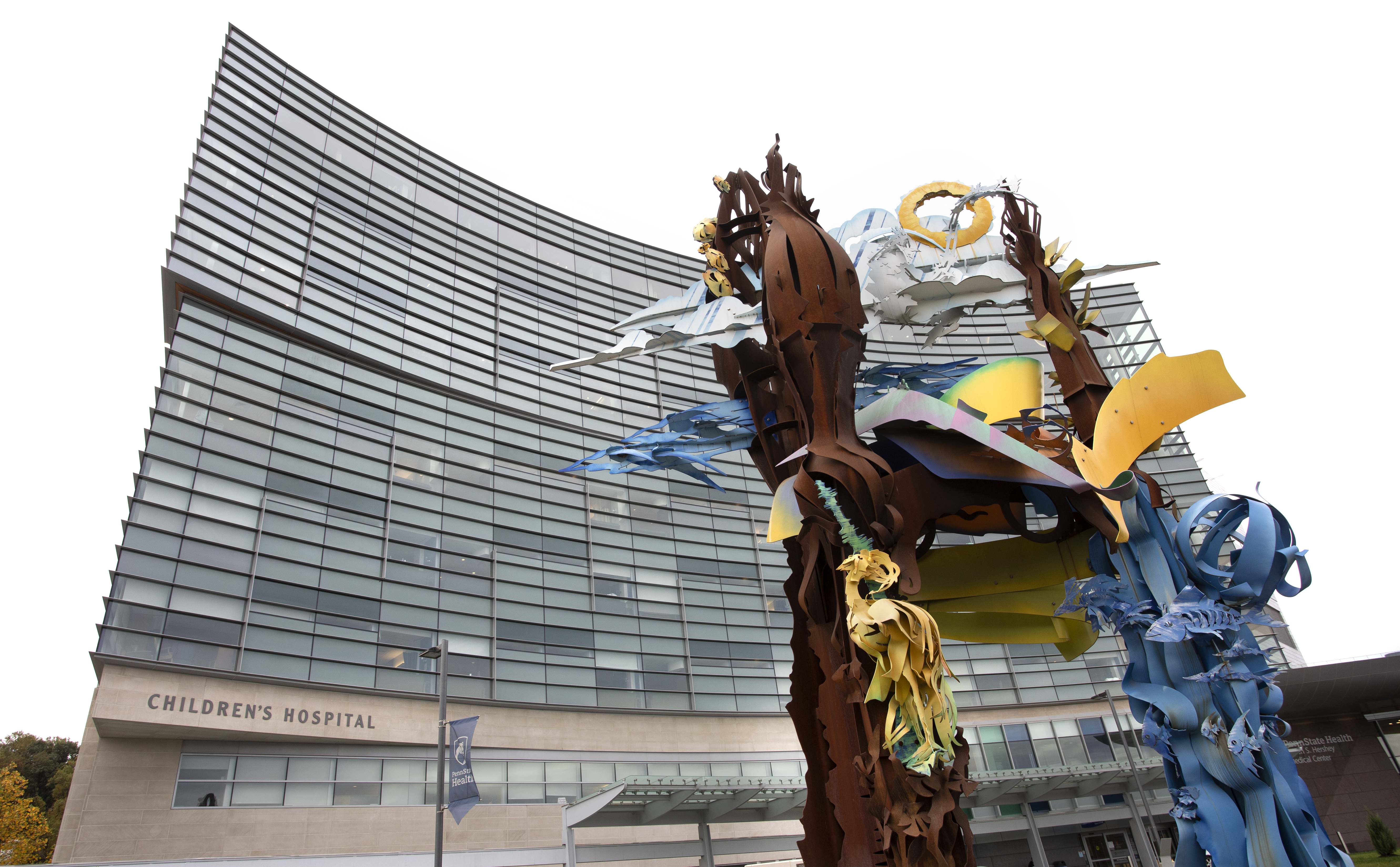 An photo of the exterior of Penn State Health Children's Hospital