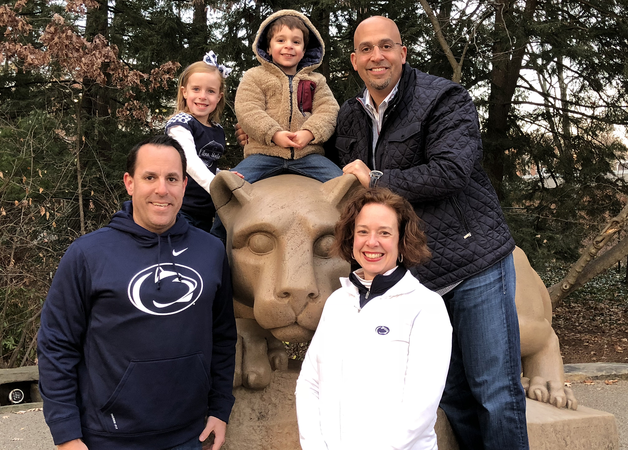 Mike and Lisa Hart and family