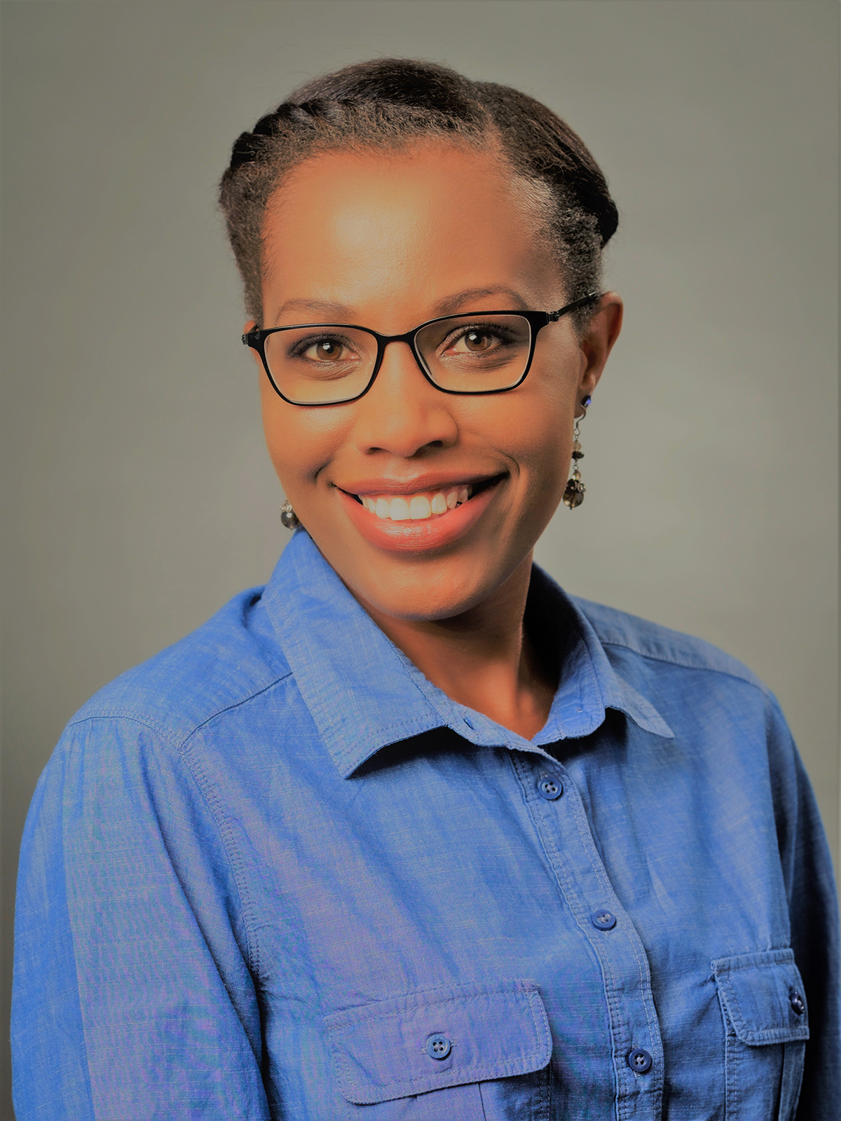 Dr. Mumbi Kimani headshot photo