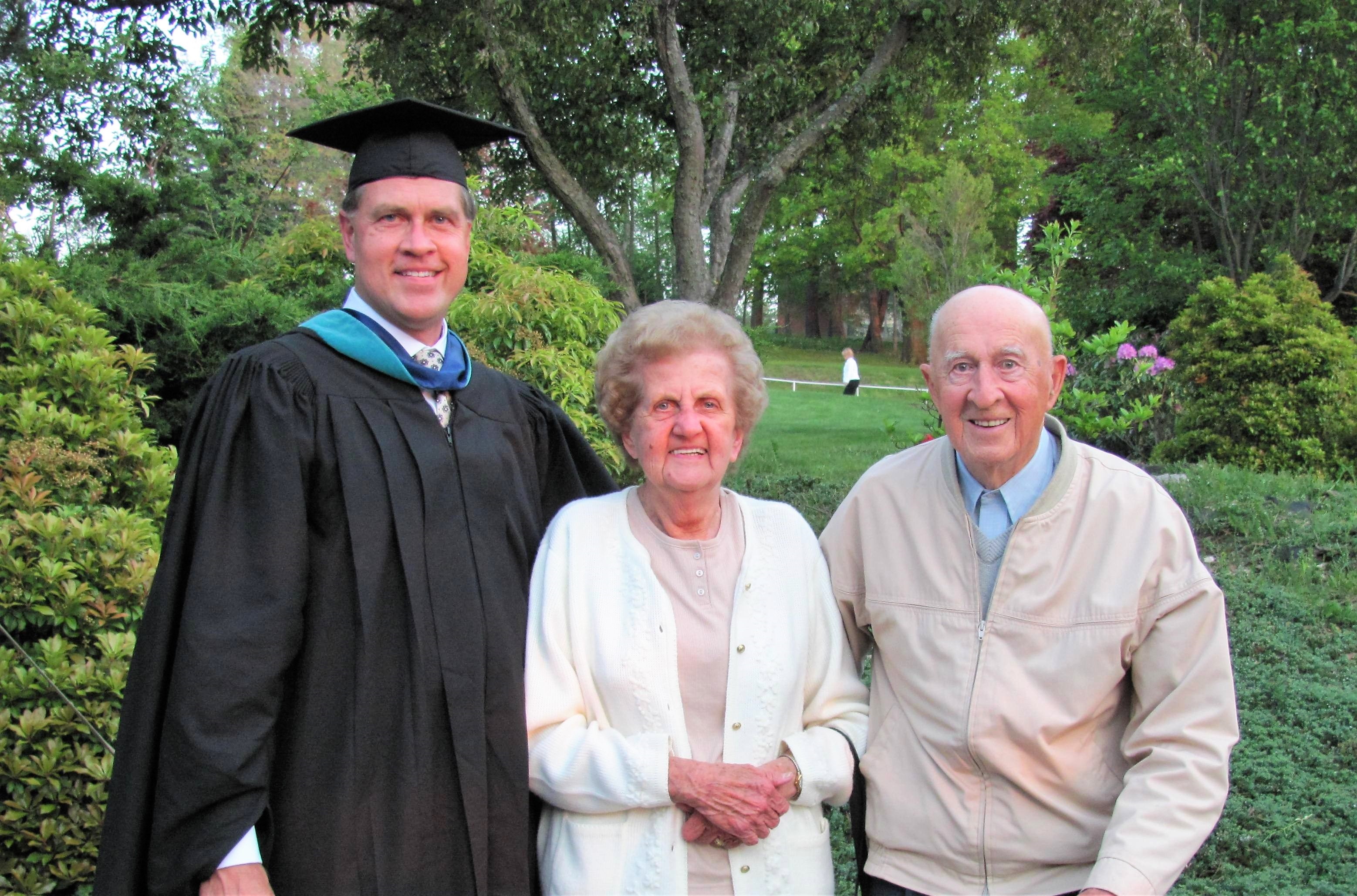 PSWS alumnus Thomas F. Zenty III is shown with his parents, Edna and the late Thomas F. Zenty II, at Penn State Worthington Scranton's 2010 commencement ceremony, where he served as commencement speaker. 