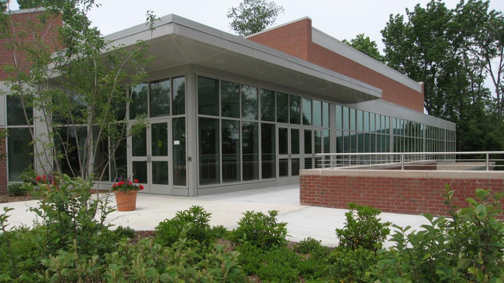 Business professor helps local nonprofit conduct employee survey | Penn ...