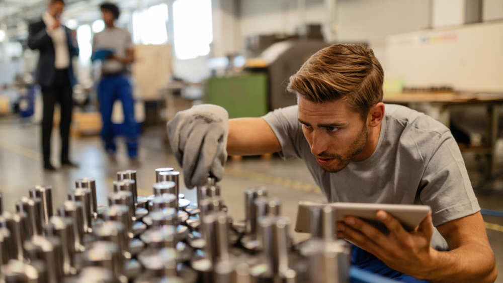 Manufacturing service. Manufacturing Business. Manufacturing and services. Manufacturing photo. Manufacturing of Business Frank Arnold.