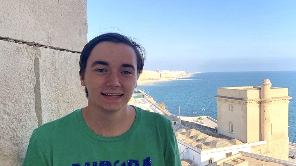 Una estudiante de humanidades pasa el verano en España a través de dos programas de estudios en el extranjero