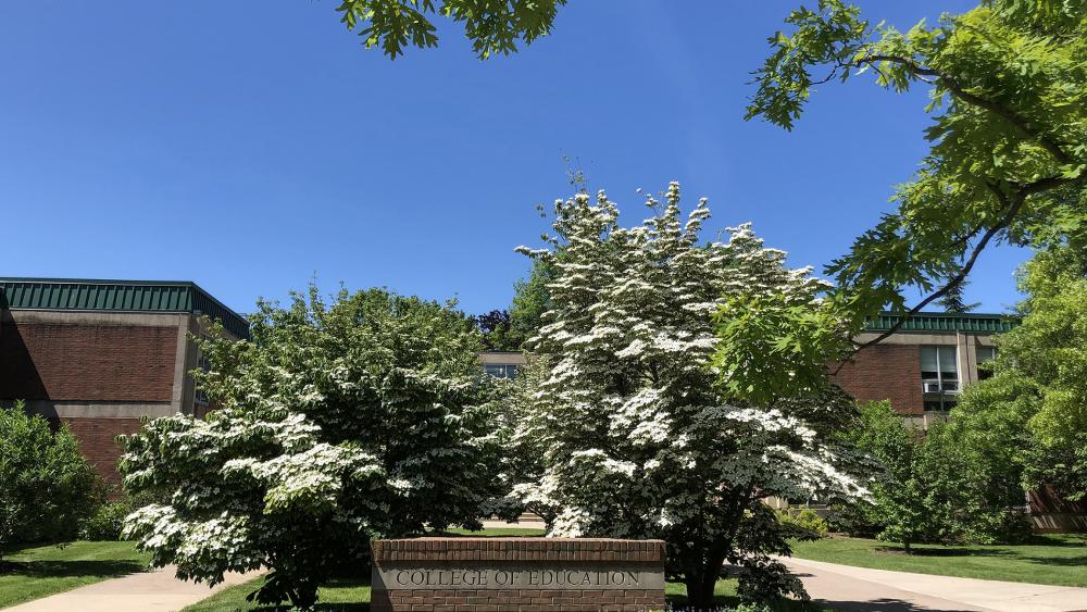 43 College of Education students earn University-wide academic awards ...