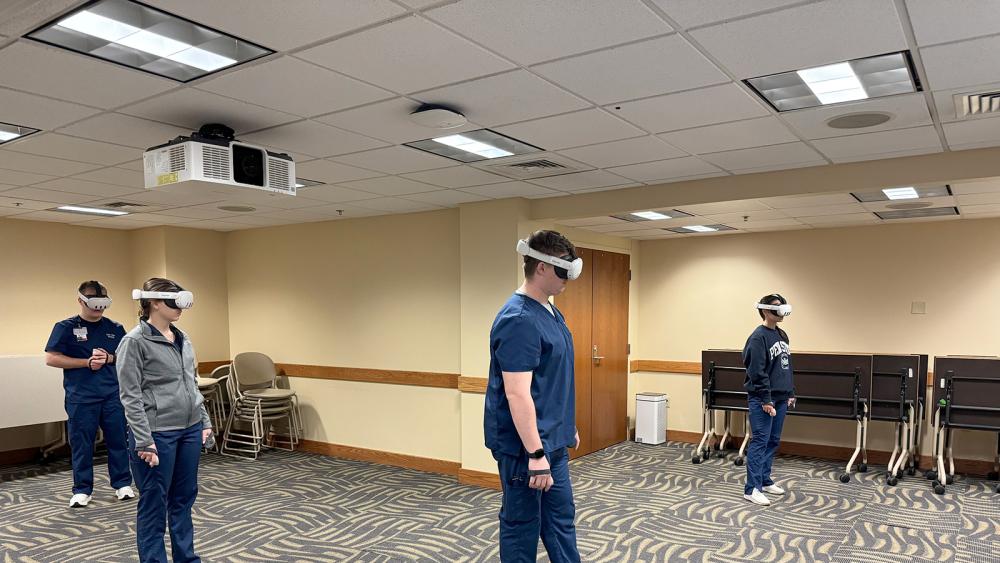 Nursing students utilize virtual reality at Penn State Altoona