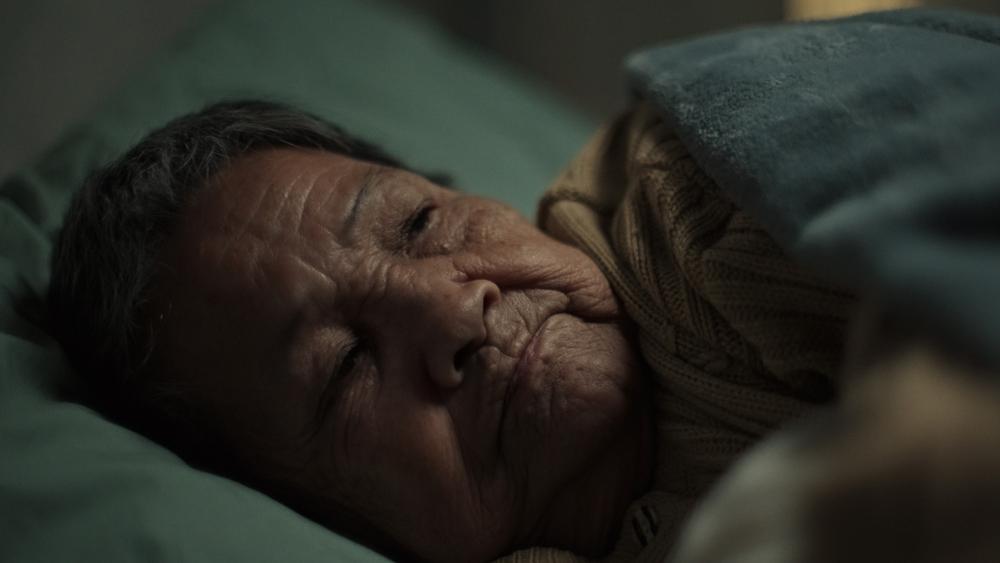 Časté nočné budenie zhoršuje kognitívne funkcie, bez ohľadu na dĺžku spánku, zistila štúdia