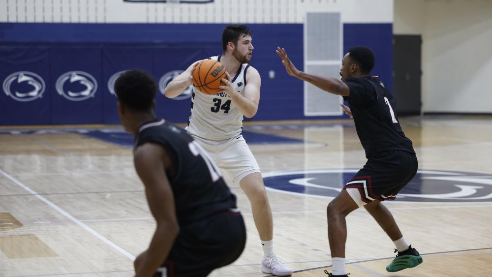 Brandywine's multilingual basketball star: Scoring threes on and off the court