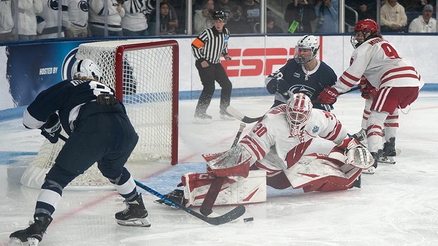 Women's ice hockey concludes historic season at Frozen Four