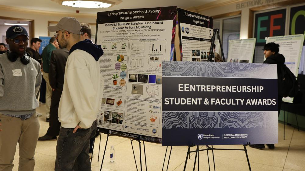 Electrical engineering entrepreneurs present posters at departmental competition