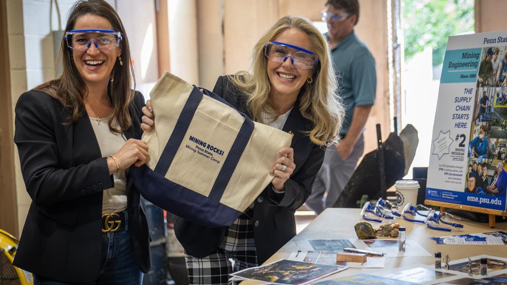 Department of Energy visits Penn State to tour facilities, meet mining students | Penn State University