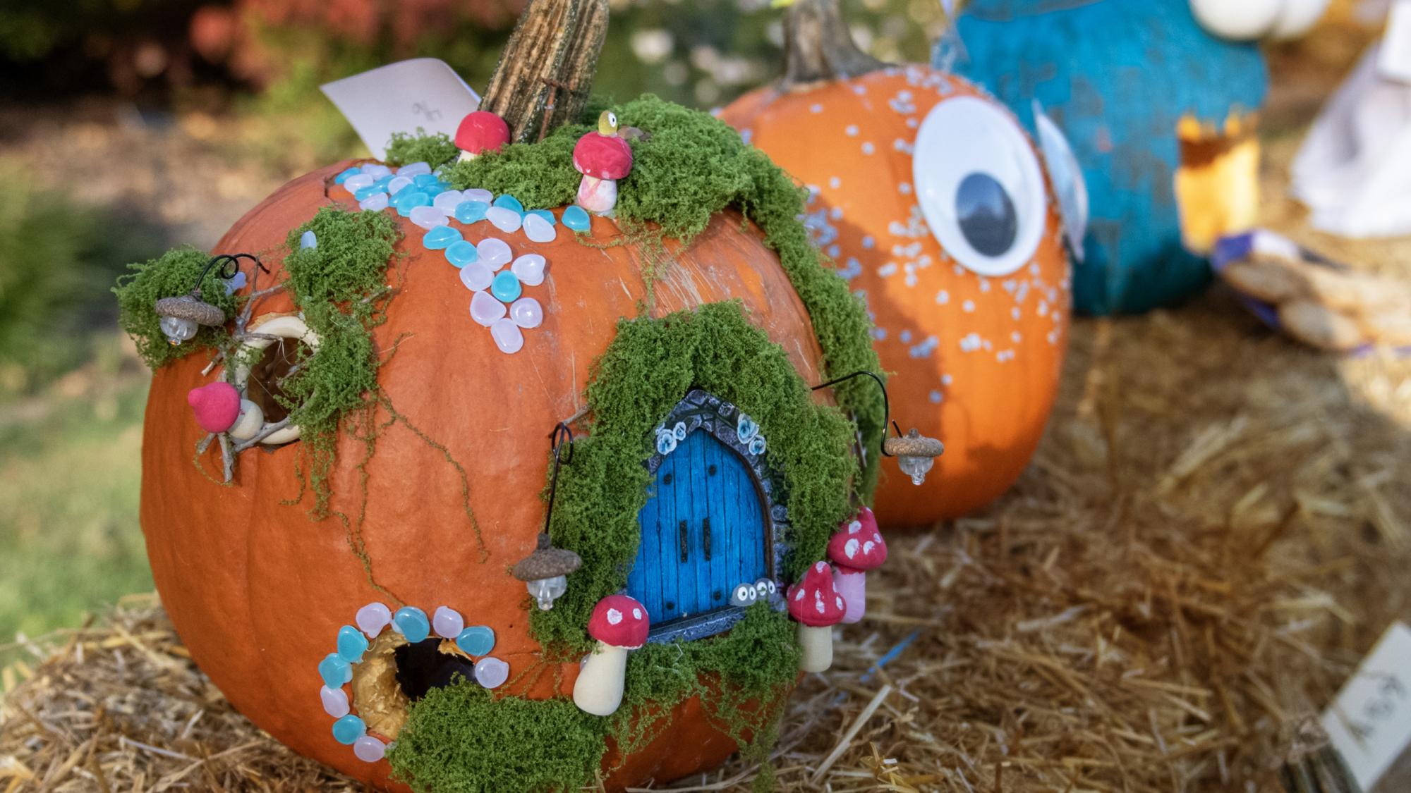 elaborat jack o lantern decoration