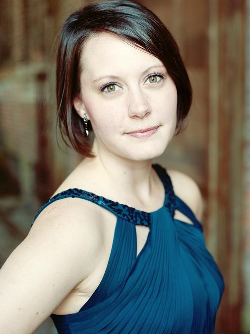 Amy Petrongelli, soprano