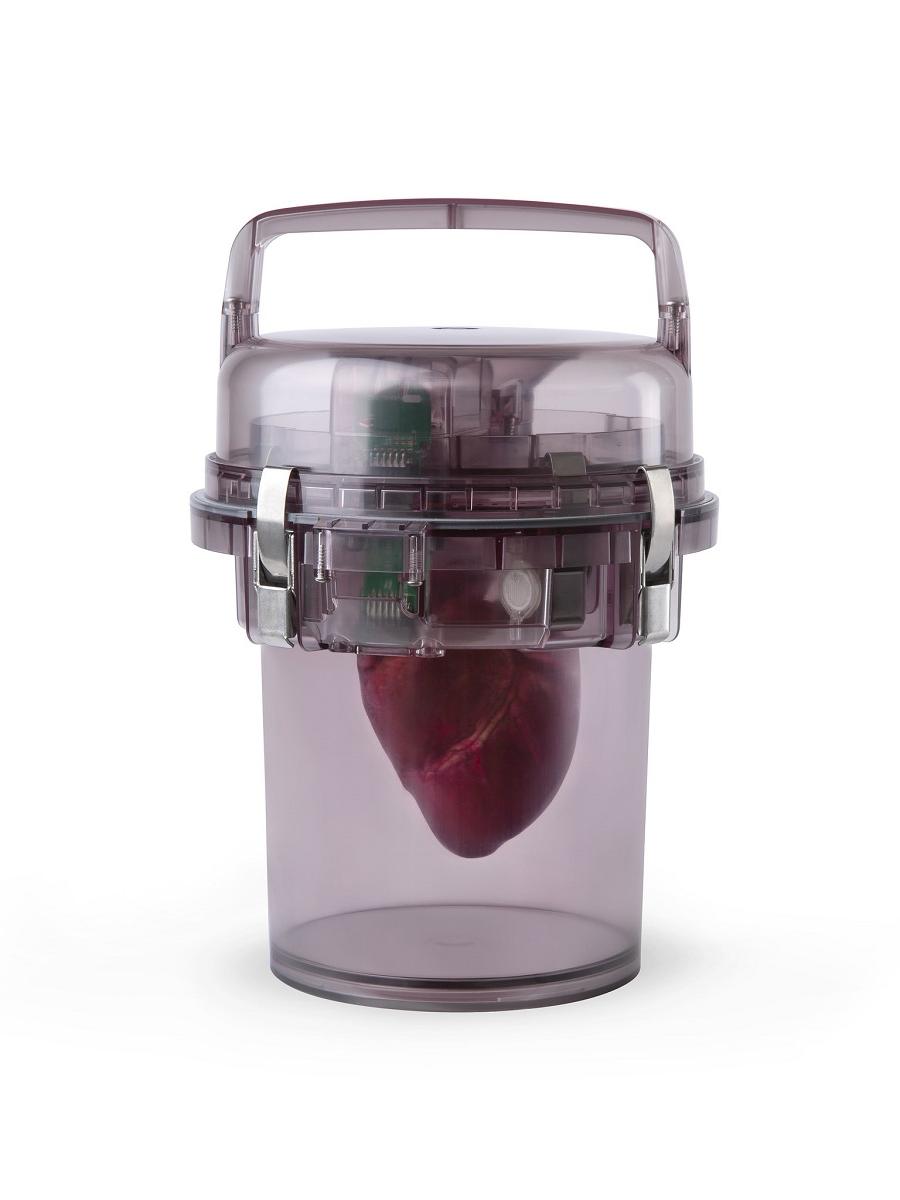 Image of canister holding a donor heart.