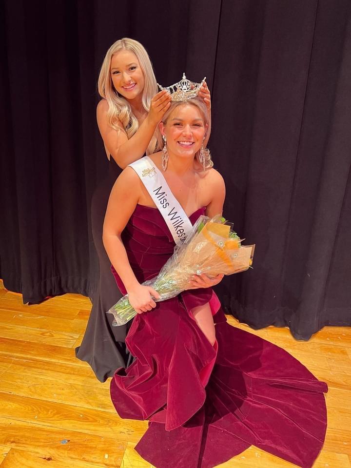 Victoria Vespico being crowned
