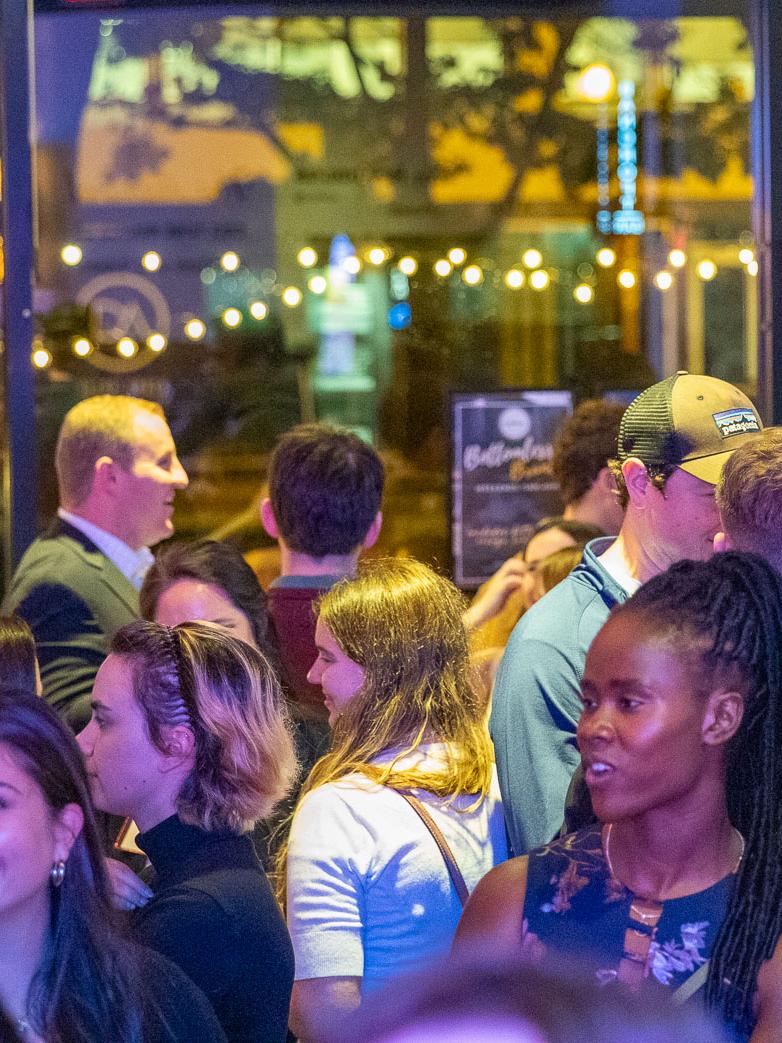 SIA students and alumni mingling at the D.C. reception.
