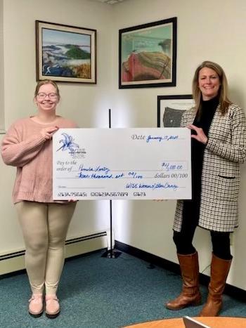 Penn State Altoona student Pamela Lantz receives a WISE Women of Blair County scholarship