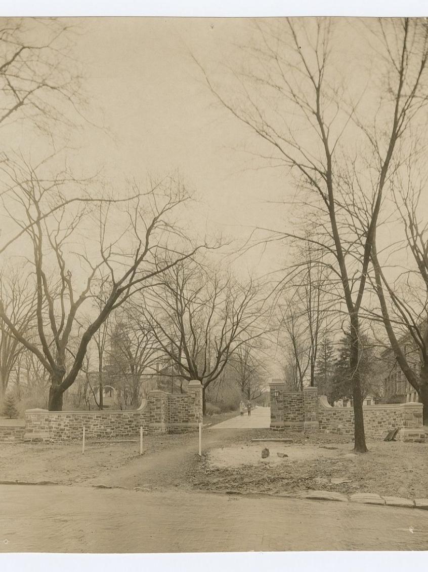 A picture of the east pedestrian entrance to campus