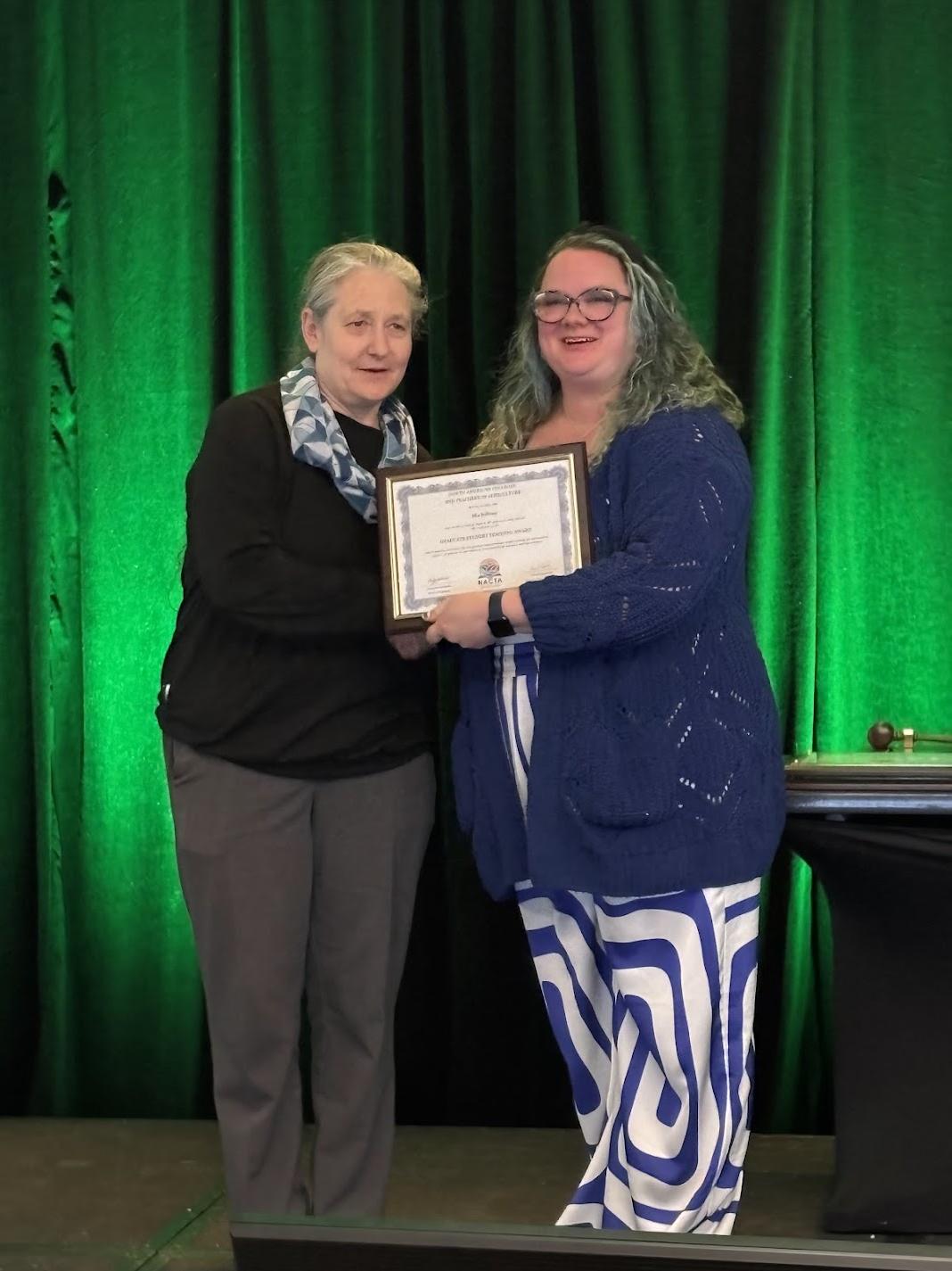 Mia Sullivan award