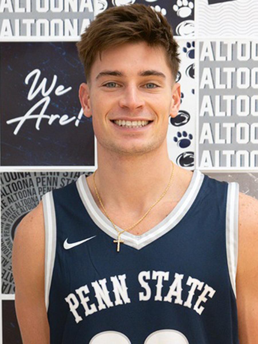 Kaden Claar Headshot
