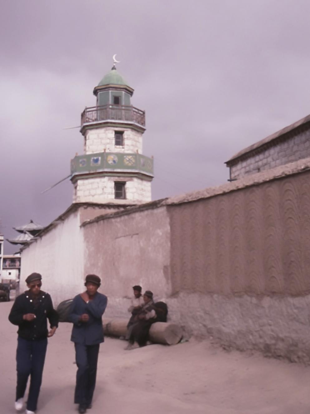 Mosque Right Rail