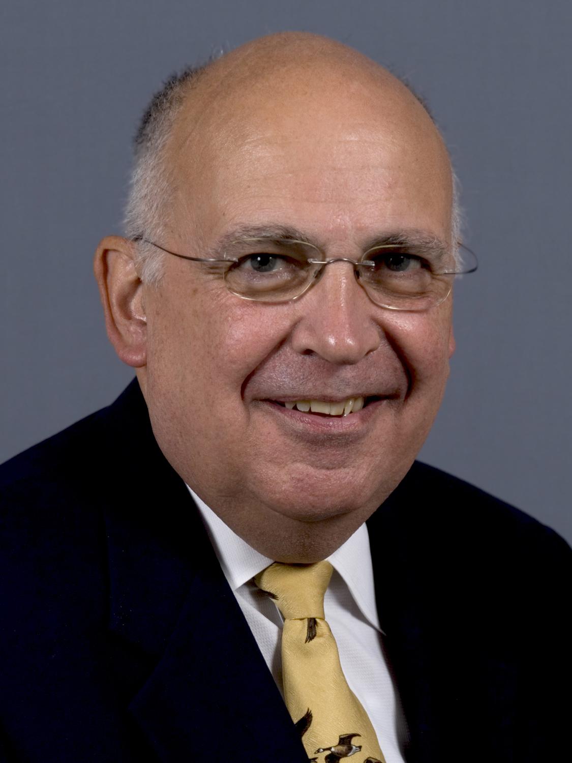 A head shot of Robert Hendrickson