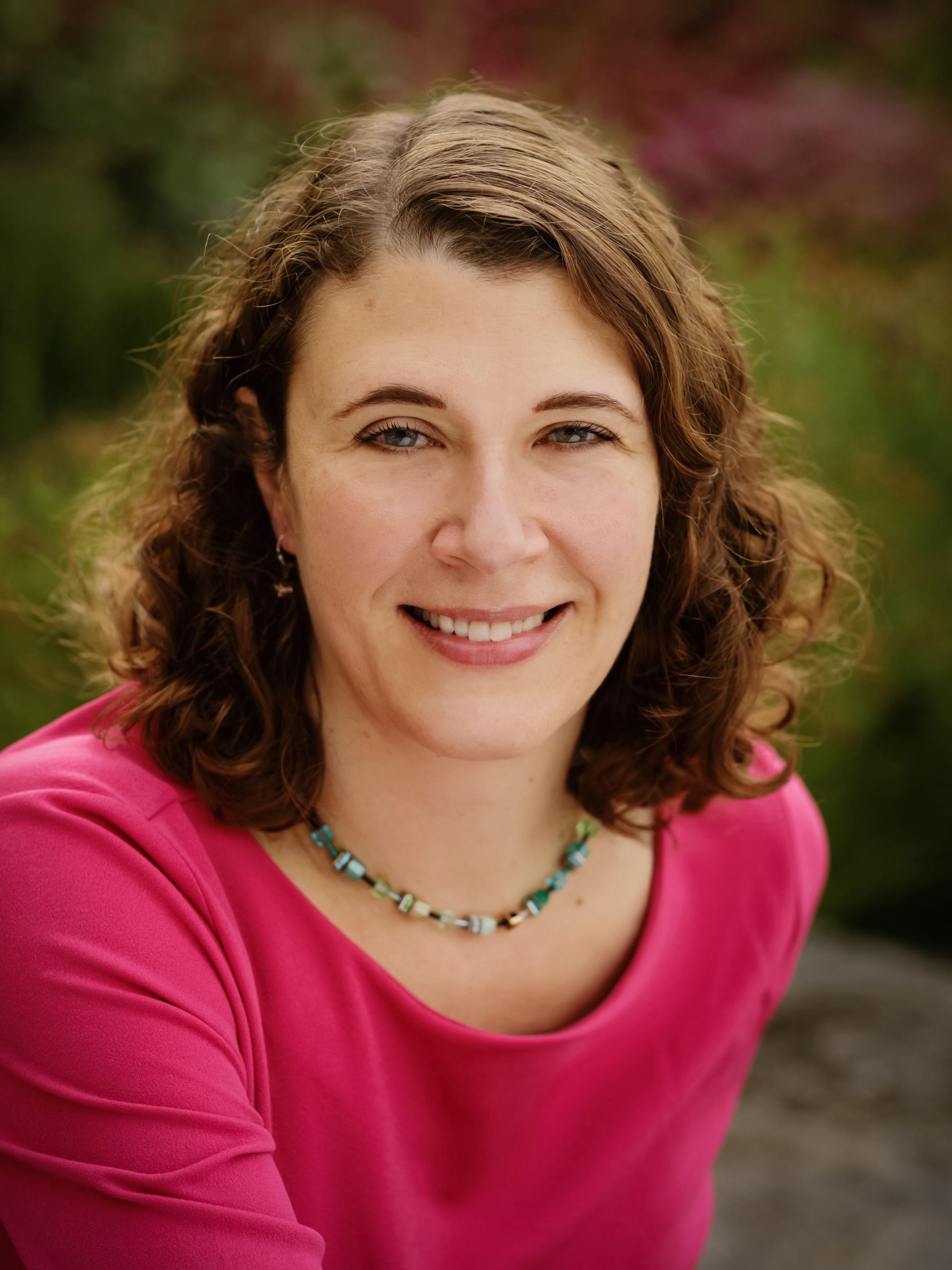 Christina Grozinger headshot