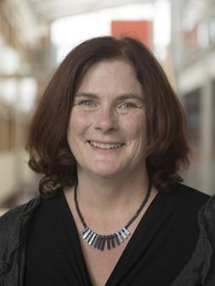 Jane Suiter, a leader of the Irish Citizens' Assembly Project, is a recipient of the 2019 Brown Democracy Medal. The medal is awarded by the McCourtney Institute for Democracy in the College of the Liberal Arts.