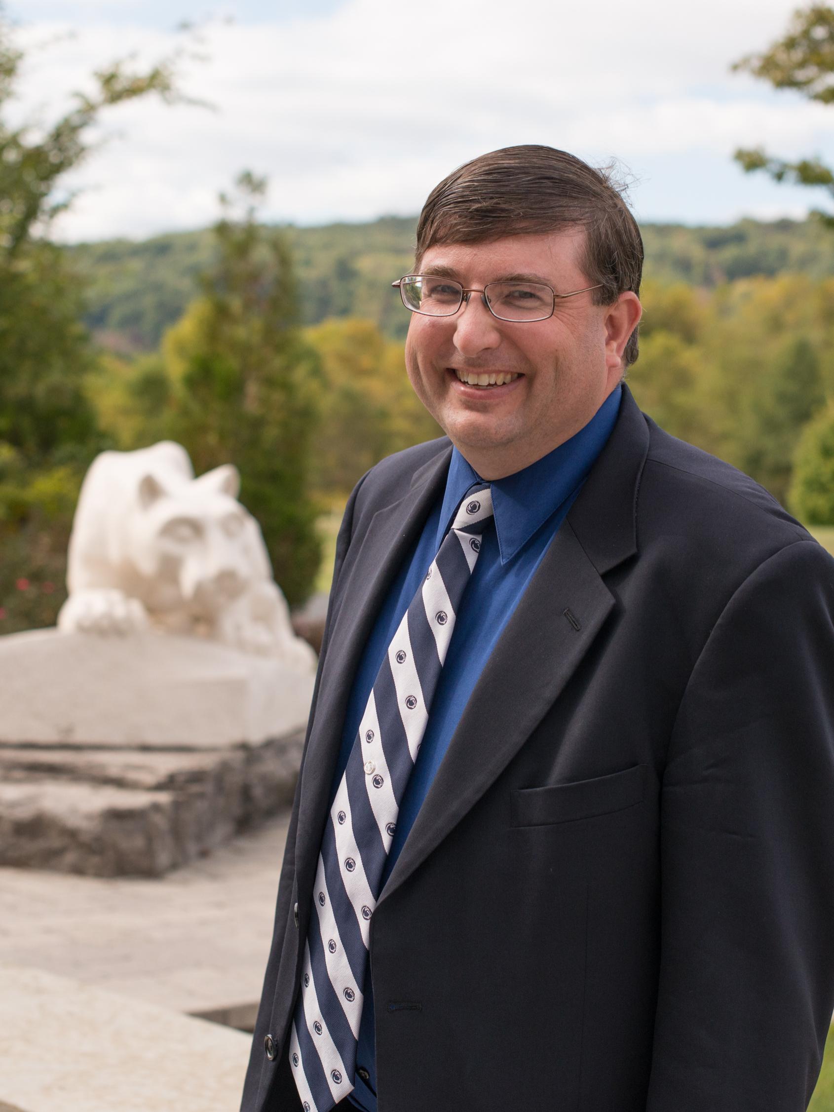 Headshot of David Longenbach
