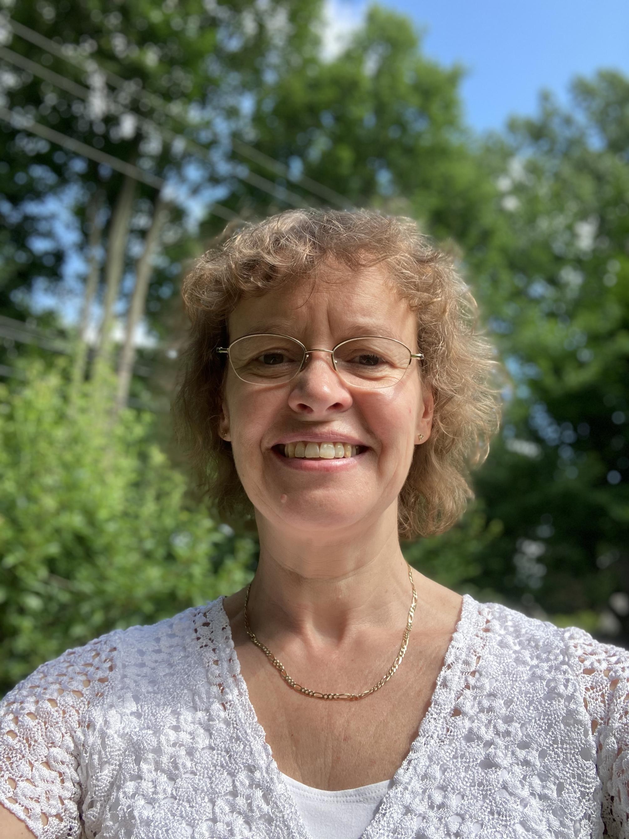 Dr. Elaine Farndale