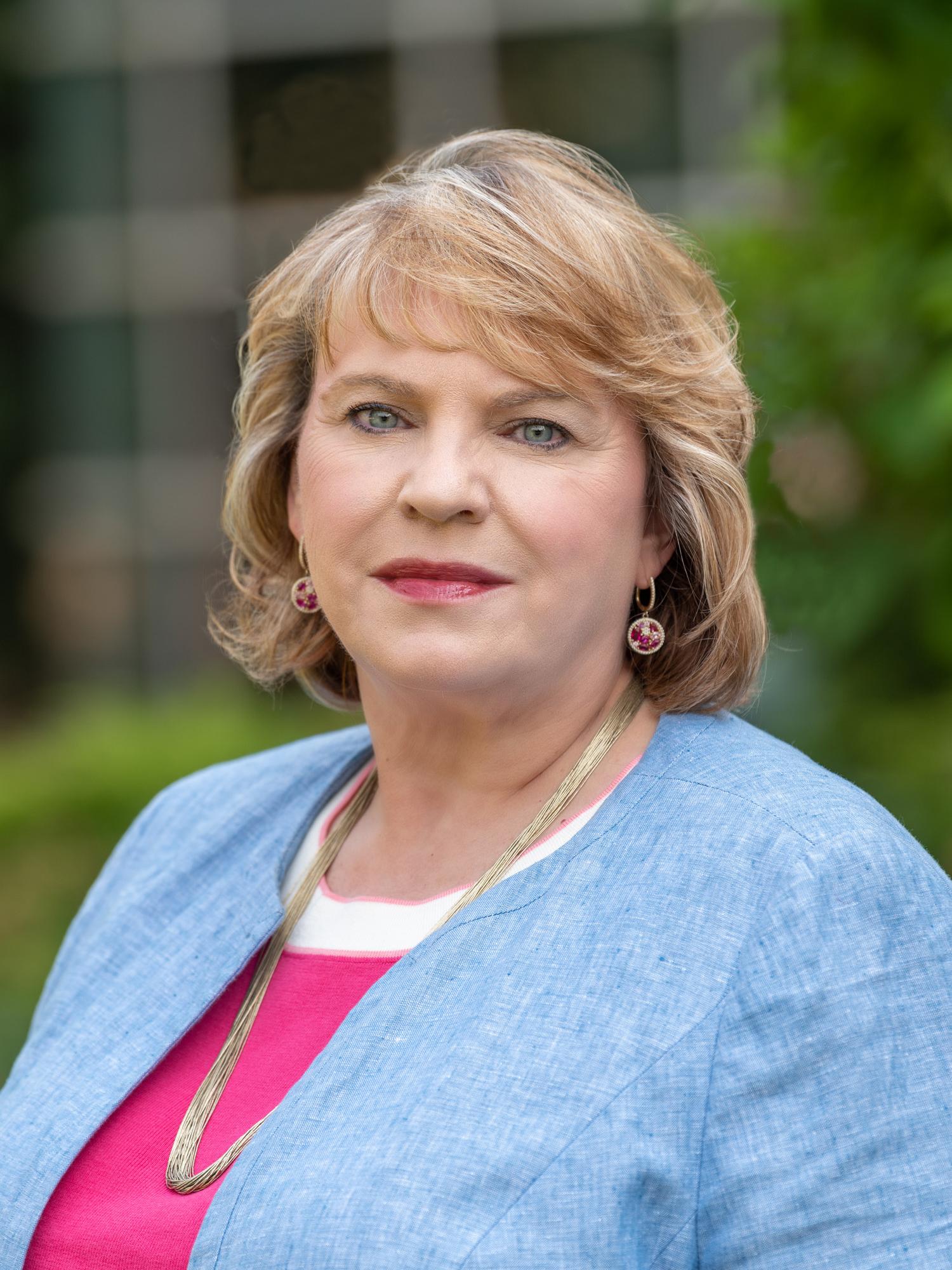 Ellyn A. Lester headshot photo