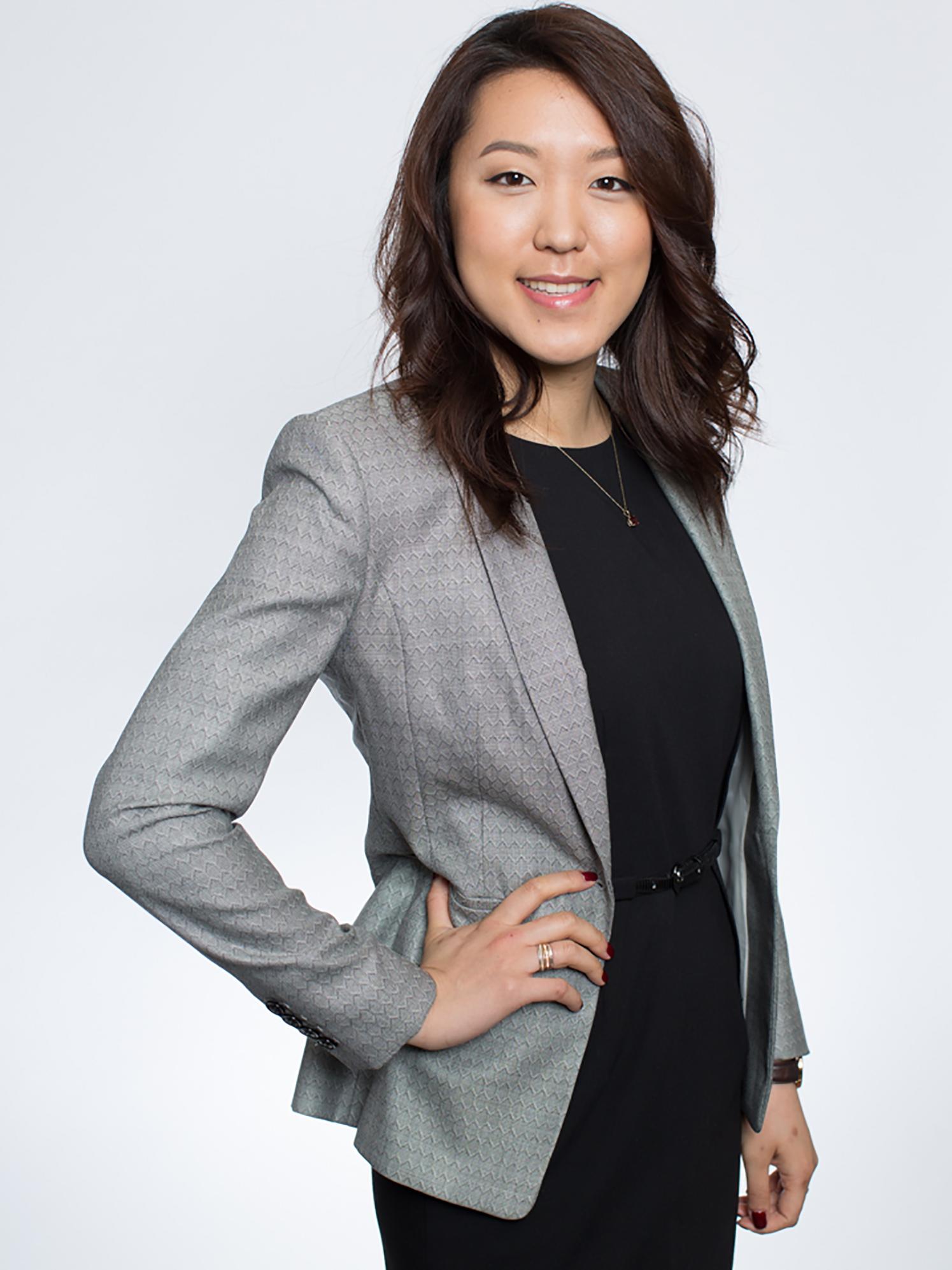 Photo of alumna Emily Zheng