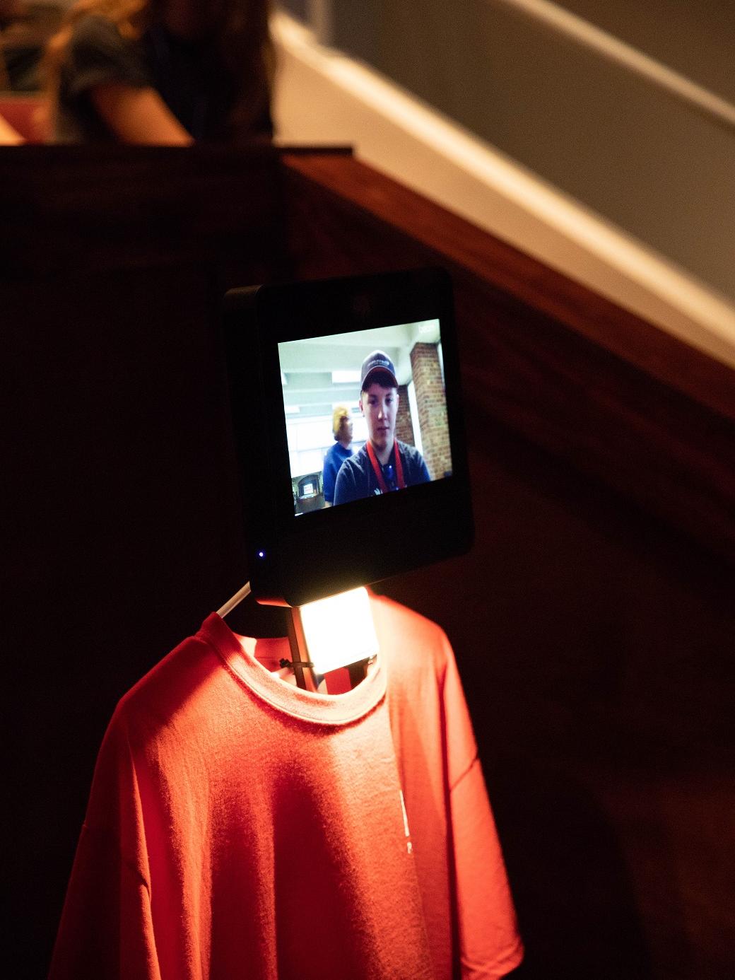 Mackinly Adams using Beam robot in Theatre
